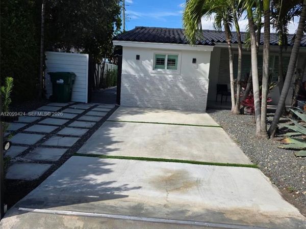 9345 SW 46th Ter , Miami, FL 33165