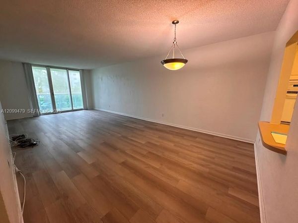 19380 Collins Ave , Unit 221, Sunny Isles Beach, FL 33160