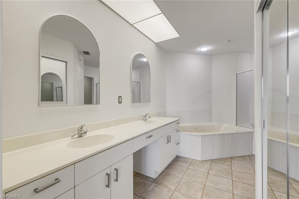 266 Barefoot Beach Blvd, Unit 603, Bonita Springs, FL 34134 Photo