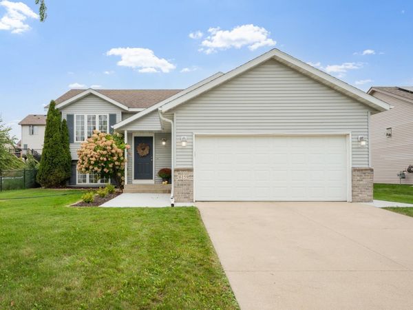 6159 Hillsboro Drive NW, Rochester, MN 55901