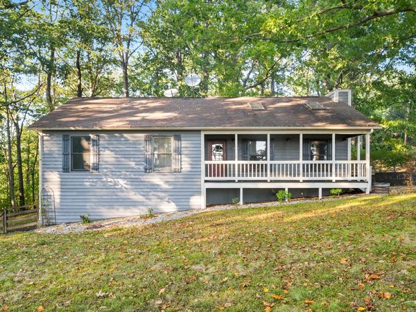 7601 Bending Oak DR , Catawba, VA 24070