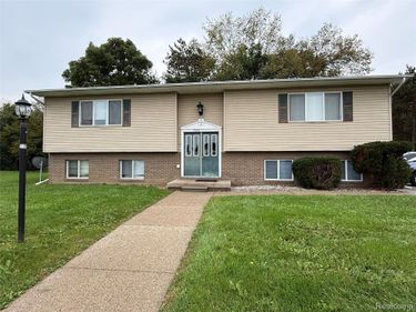 7355 Joubran Drive, Unit 4, Genesee Township, Mi 48437