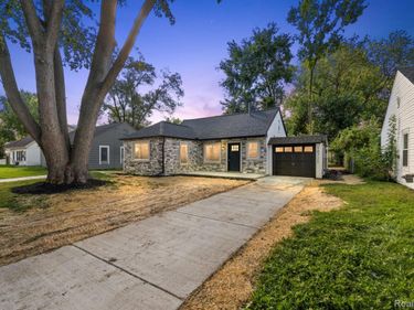 10711 Troy Street, Oak Park, Mi 48237