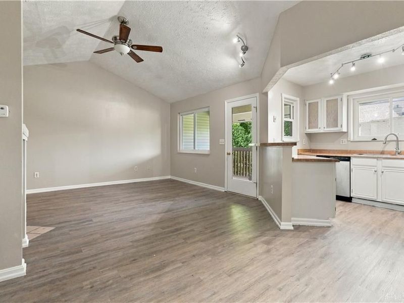 1156 Captains Bridge, Centerville, OH 45458 Photo 8