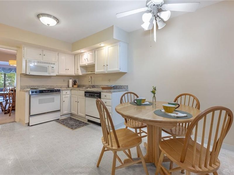 5401 Landau Drive, Unit 16, Kettering, OH 45429 Photo 10