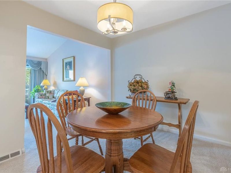 5401 Landau Drive, Unit 16, Kettering, OH 45429 Photo 12