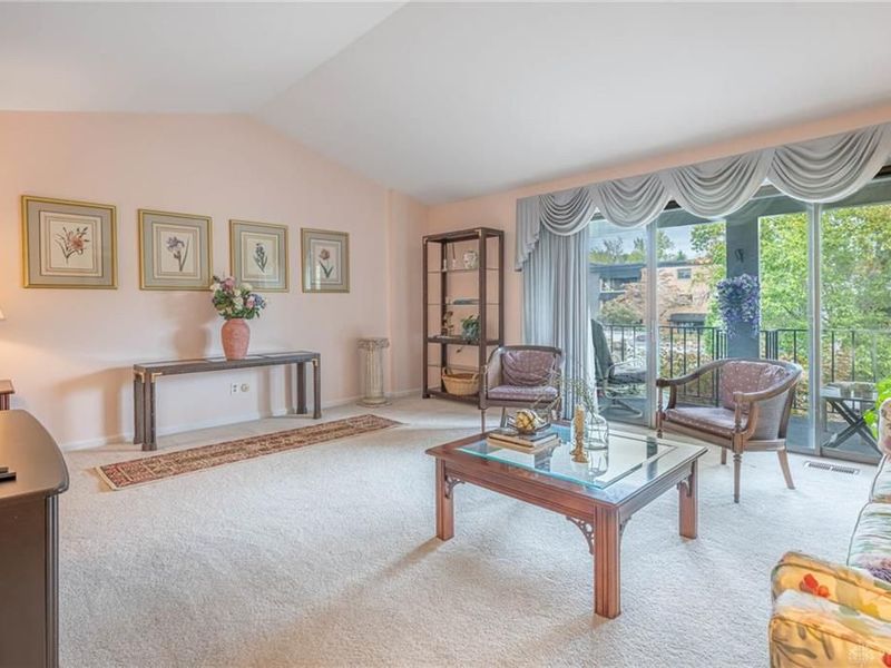 5401 Landau Drive, Unit 16, Kettering, OH 45429 Photo 4
