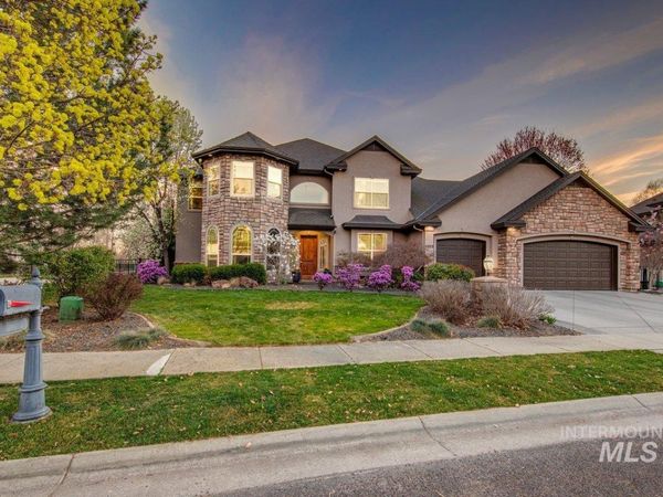 1013 E Rivers End Drive, Eagle, ID 83616