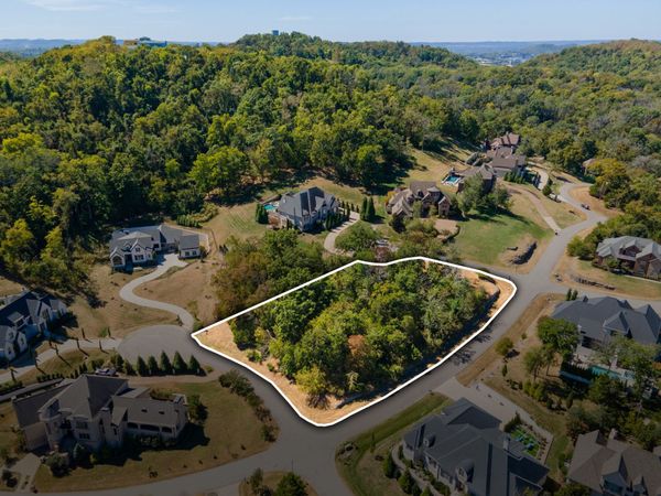 706 Pendragon Ct , Franklin, TN 37067