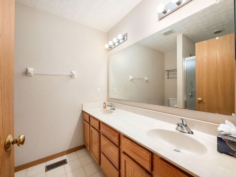 7807 Williamson Lane, Canal Winchester, OH 43110 Photo 14