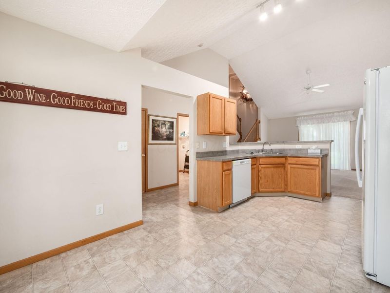 7807 Williamson Lane, Canal Winchester, OH 43110 Photo 6