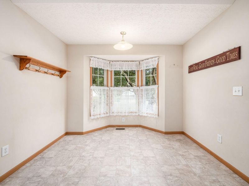 7807 Williamson Lane, Canal Winchester, OH 43110 Photo 8
