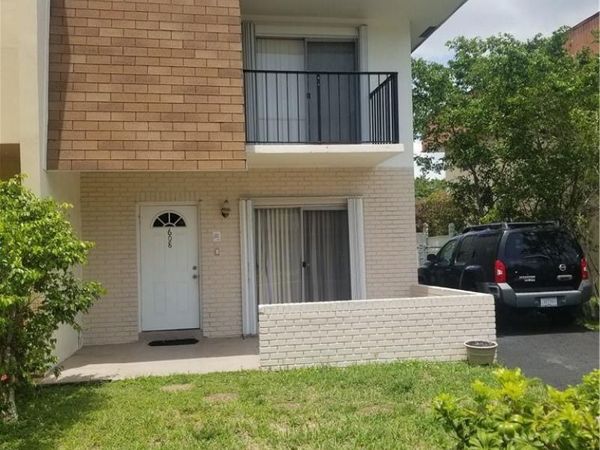 608 SW 80th Terrace, North Lauderdale, FL 33068