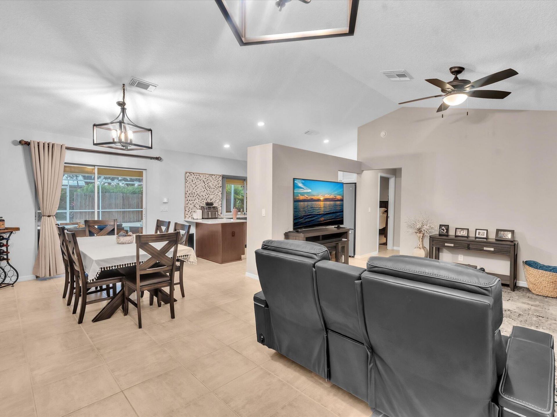1918 SW Bellevue Avenue, Port Saint Lucie, FL 34953 Photo