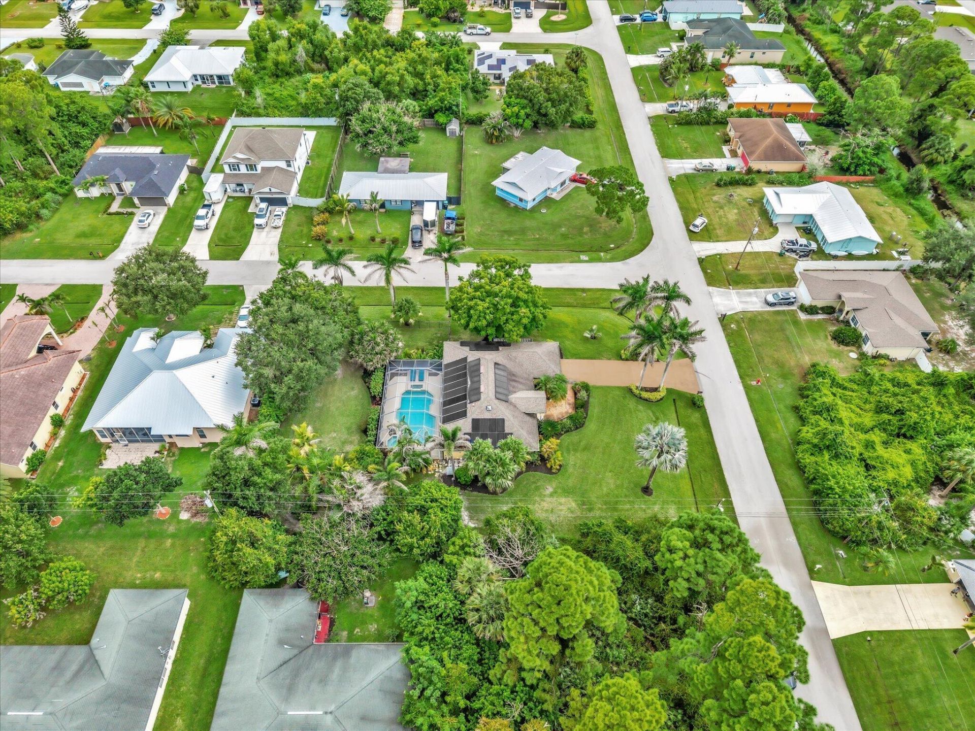 1918 SW Bellevue Avenue, Port Saint Lucie, FL 34953 Photo