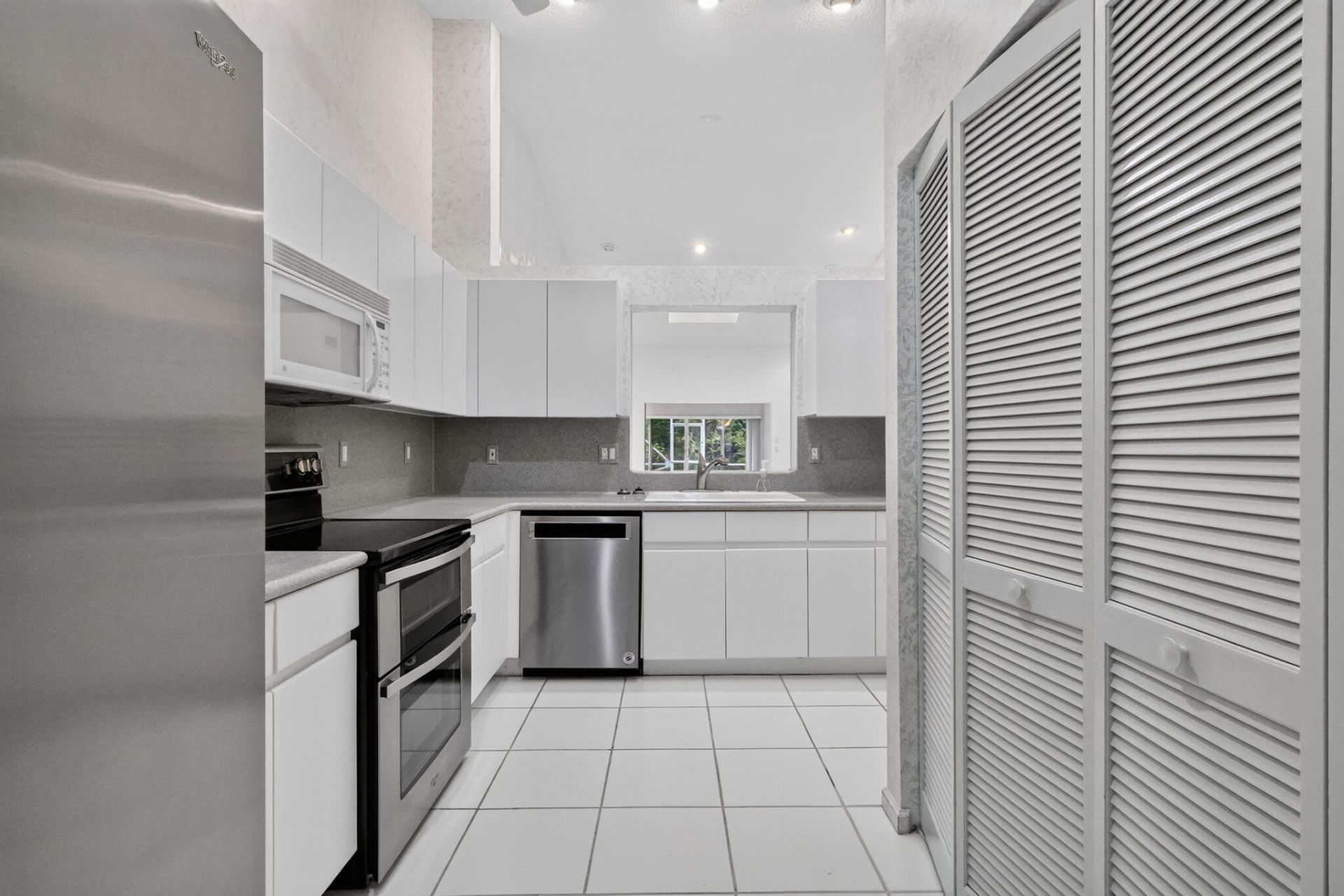 7136 Summer Tree Drive, Boynton Beach, FL 33437 Photo