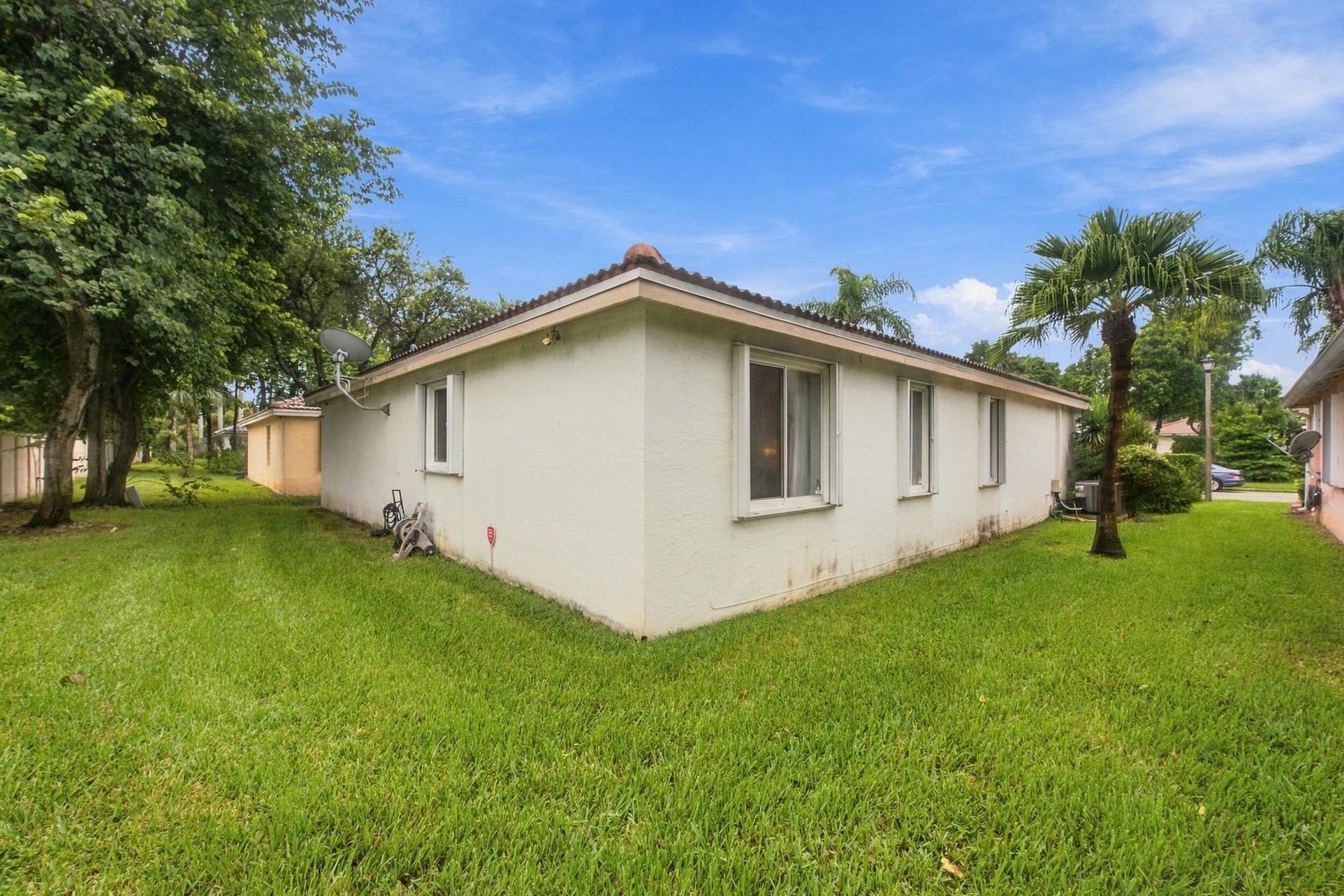 7852 NW 77th Avenue, Tamarac, FL 33321 Photo