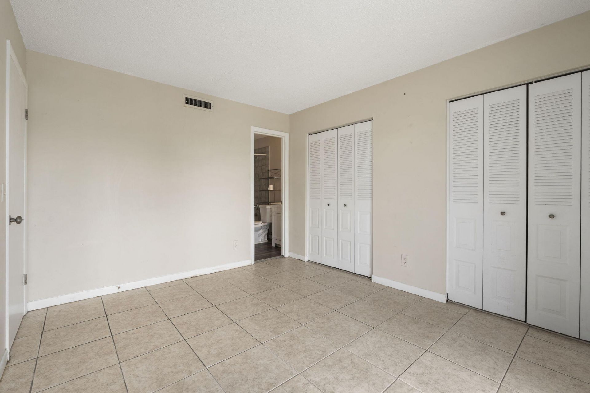 333 SE Martin Avenue, Unit 5-7, Stuart, FL 34996 Photo
