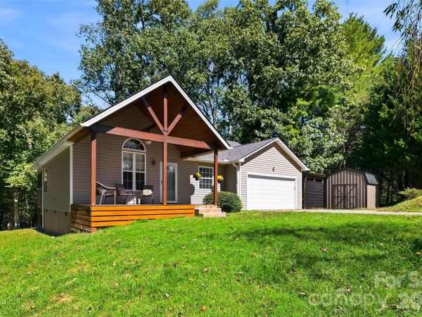 8 Maltese Lane , Weaverville, NC 28787