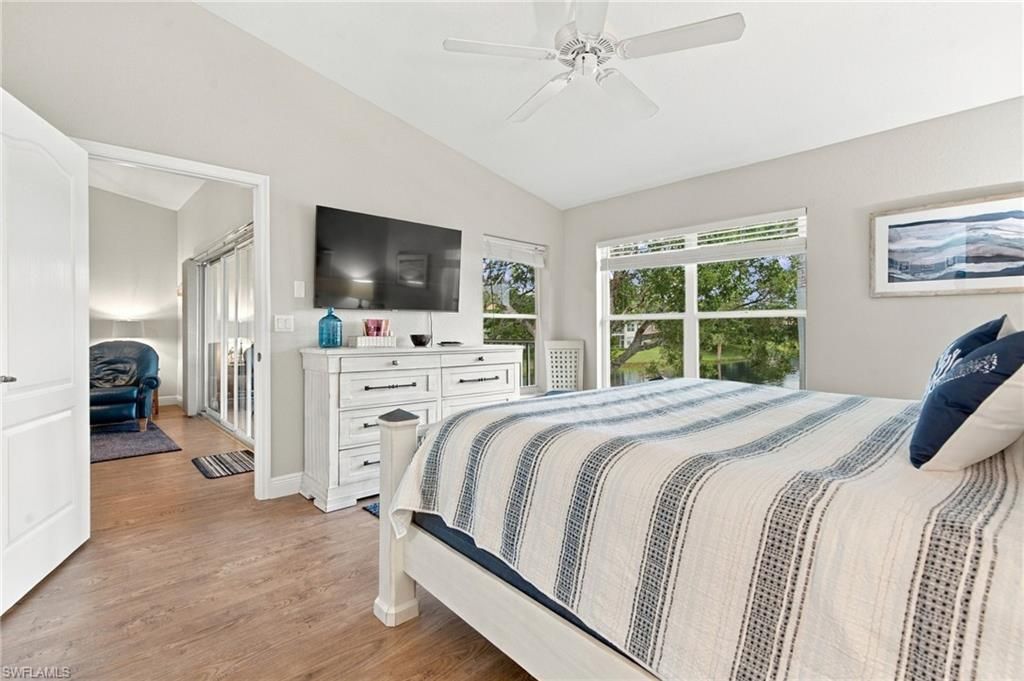 325 Dover Pl , Unit 202, Naples, FL 34104 Photo