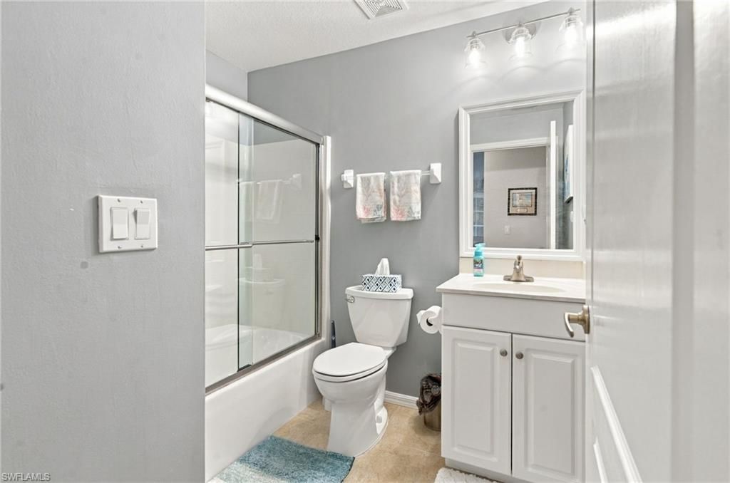 325 Dover Pl , Unit 202, Naples, FL 34104 Photo