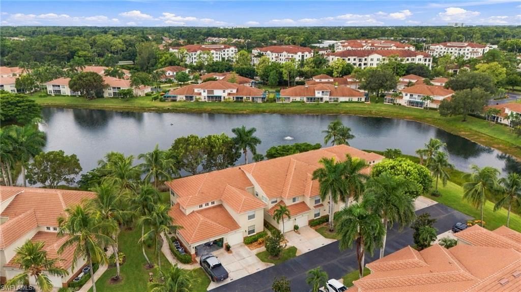 325 Dover Pl , Unit 202, Naples, FL 34104 Photo