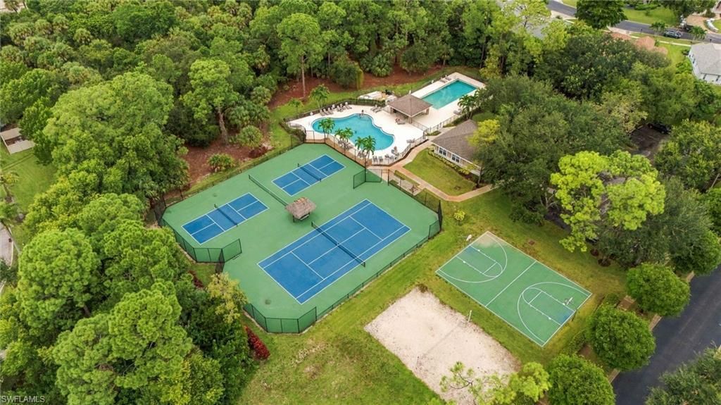 325 Dover Pl , Unit 202, Naples, FL 34104 Photo