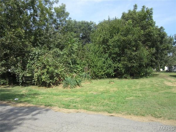 1024 Monroe Avenue, Campbell, MO 63933