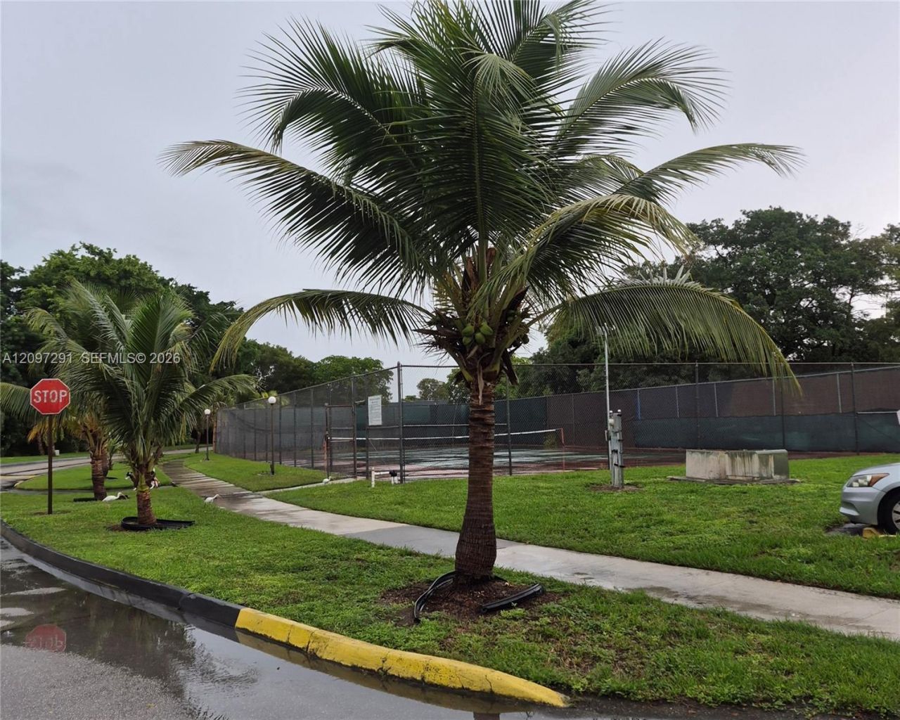 8000 Fairview Dr, Unit 107, Tamarac, FL 33321 Photo