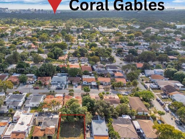 4768 SW 2nd Ter , Miami, FL 33134