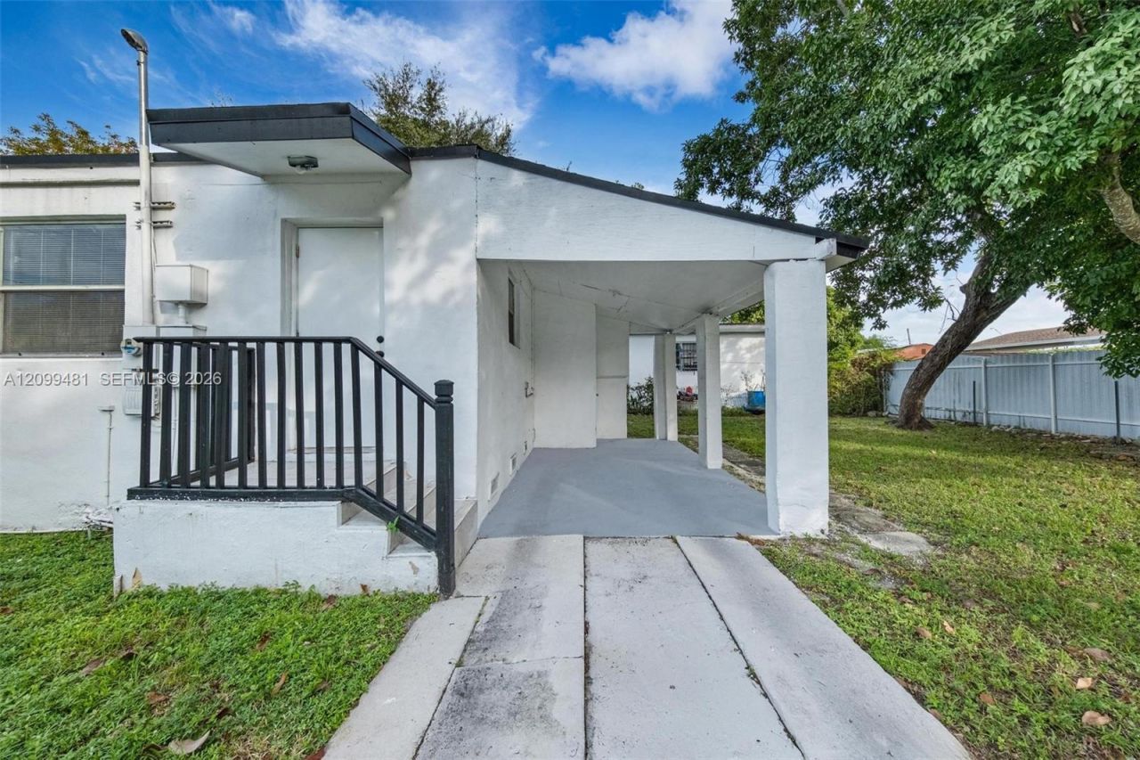 1244 NW 45th St , Miami, FL 33142 Photo
