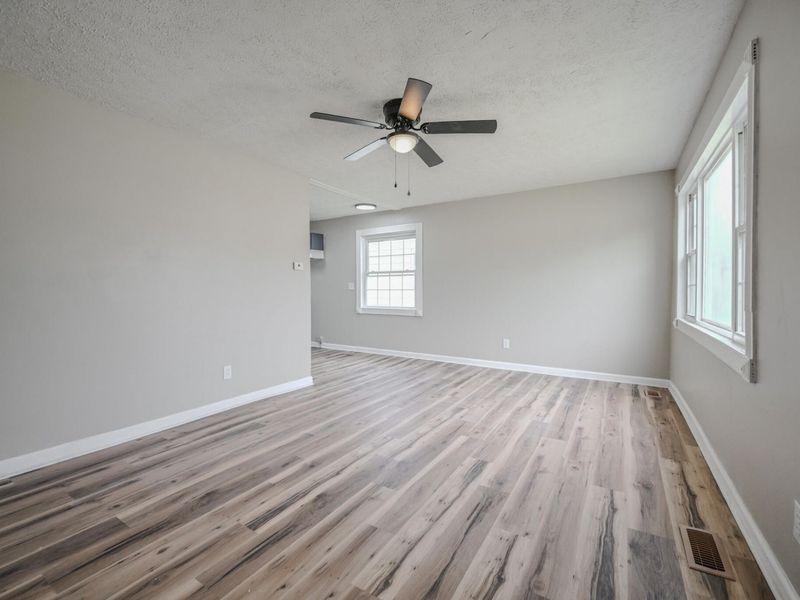 1055 Heard Avenue, Springfield, OH 45506 Photo 3