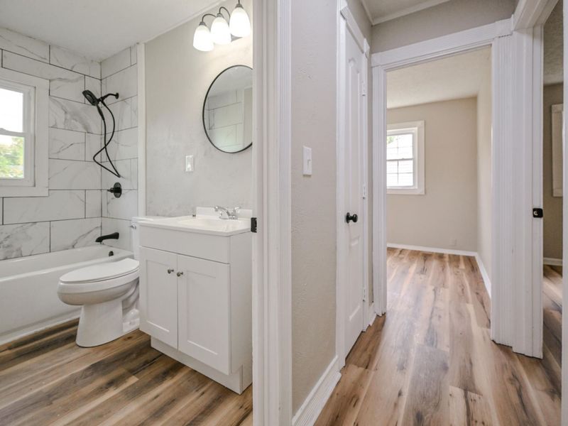 1055 Heard Avenue, Springfield, OH 45506 Photo 8