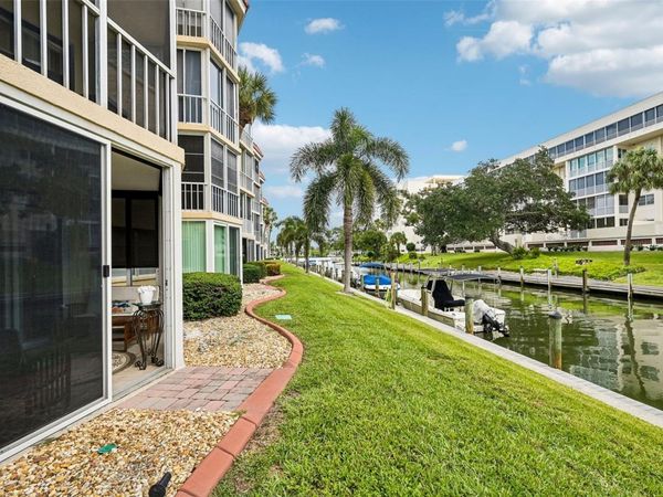 1300 N PORTOFINO DRIVE , Unit 105, SARASOTA, FL 34242