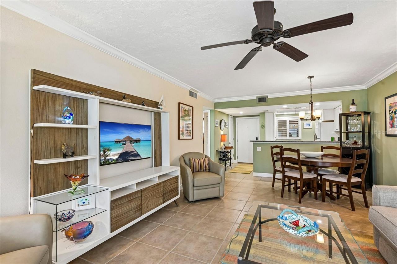 1300 N Portofino Drive , Unit 105, Sarasota, FL 34242 Photo