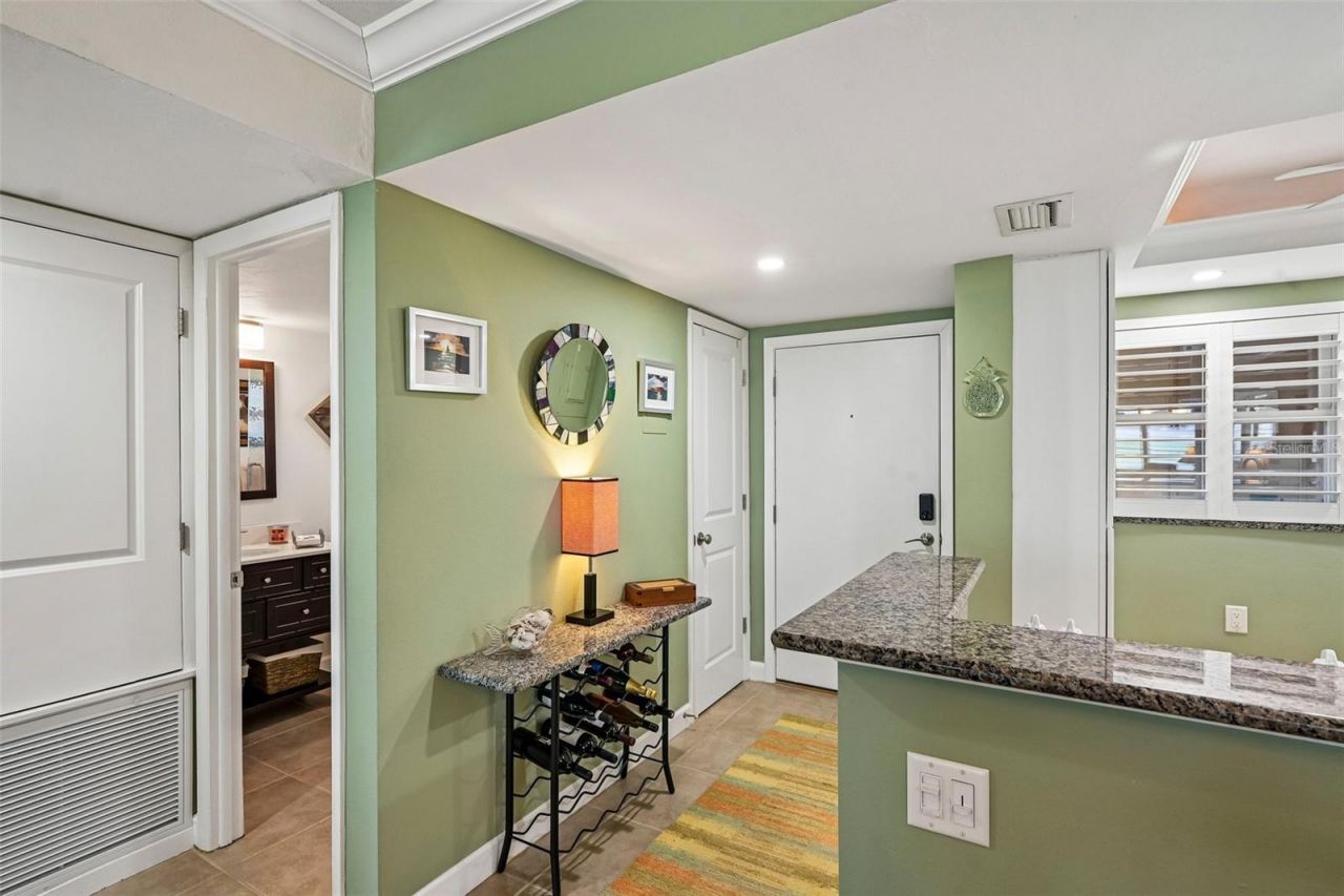 1300 N Portofino Drive , Unit 105, Sarasota, FL 34242 Photo