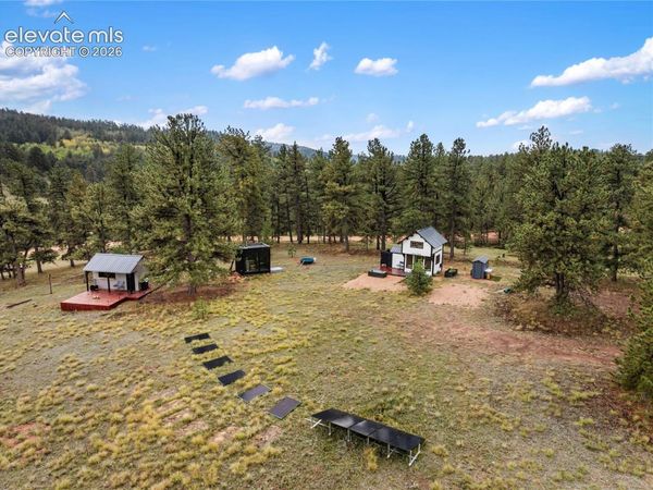 1583 County Road 12 , Florissant, CO 80816