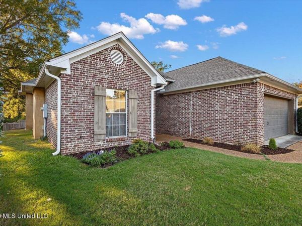 204 Rampart Street, Ridgeland, MS 39157