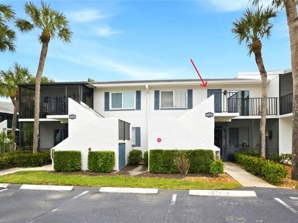 4070 Looking Glass LN , Unit 10, NAPLES, FL 34112