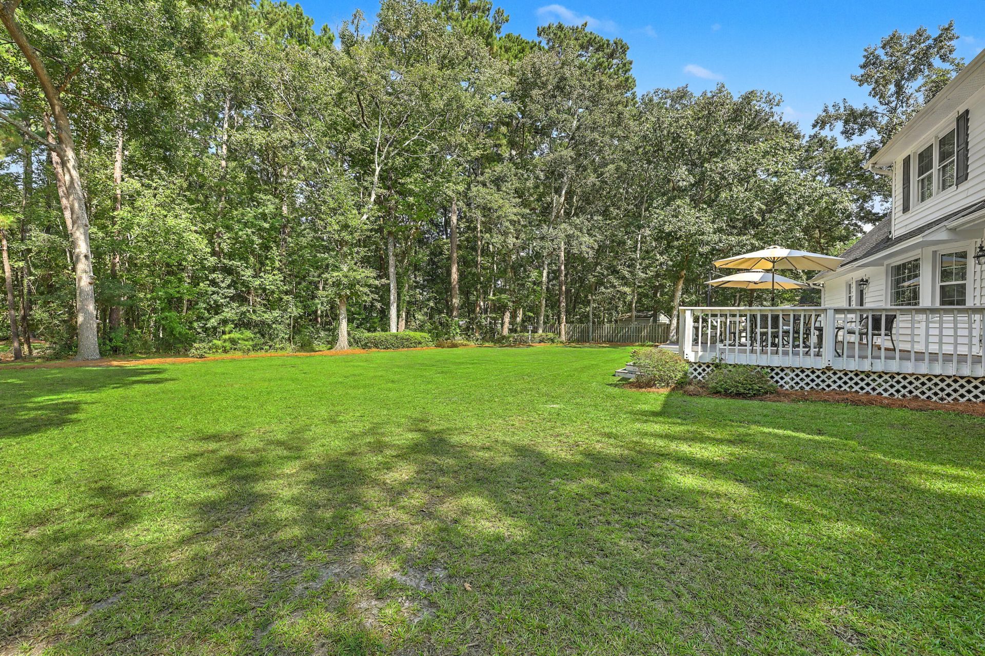 109 Queensbury Circle Photo 42