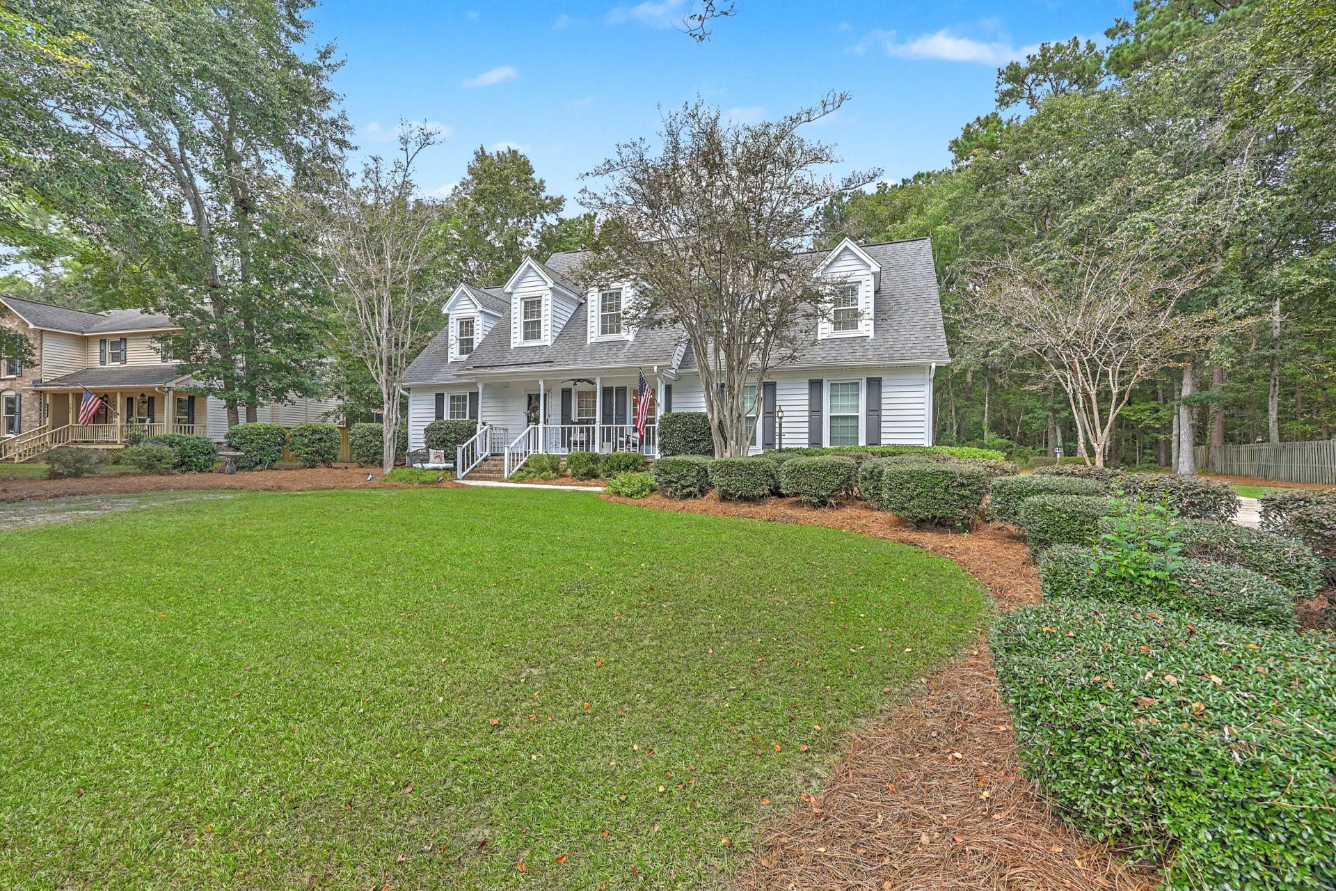 109 Queensbury Circle Photo 44