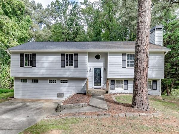 6211 Laurel Wood Trail , Flowery Branch, GA 30542