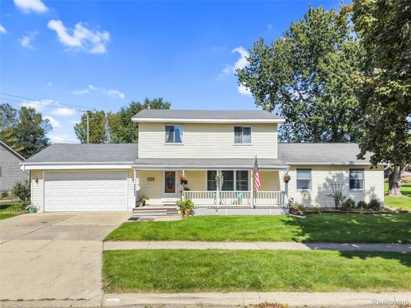 310 Browning Drive, Howell, Mi 48843