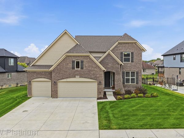 35754 Addison Drive, New Baltimore, Mi 48047