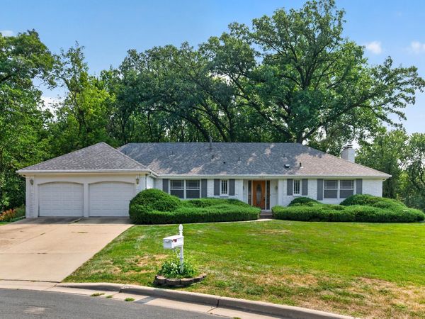 9923 Brookside Circle, Bloomington, MN 55431