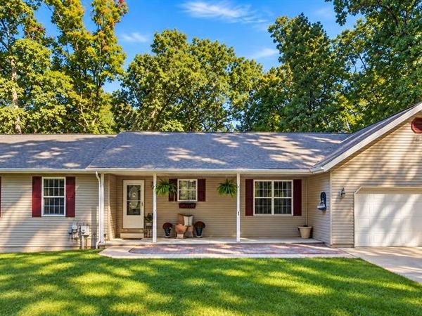 9 Nottingham Court, Marthasville, MO 63357