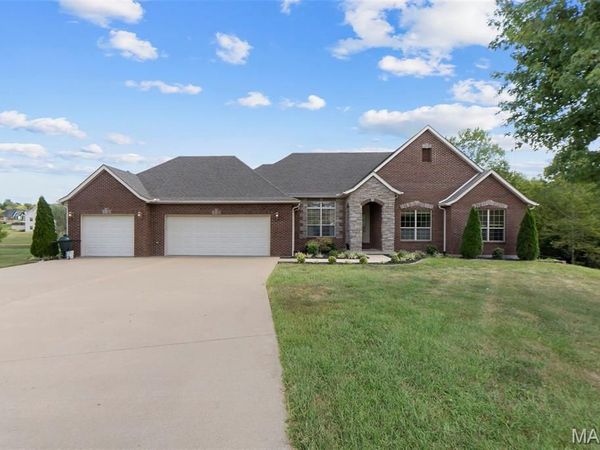 136 Calera Road, Cape Girardeau, MO 63701