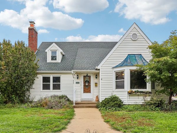 510 E Main Street, Waterford, WI 53185