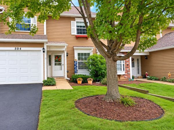 504 Ascot Lane , Streamwood, IL 60107