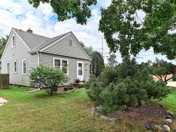 3852 S 5th STREET, Milwaukee, WI 53207